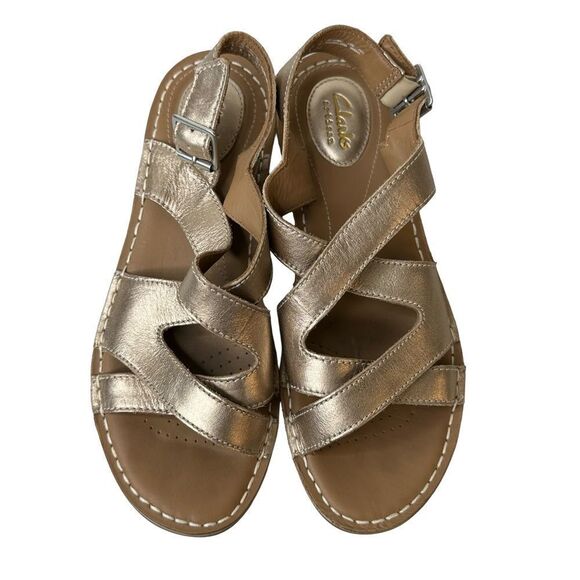 CLARKS Artisan Tustin Spears Metallic Leather Comfy Strappy Sandals Size 8.5 - Picture 6 of 17